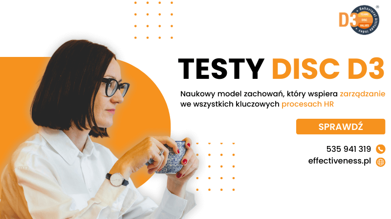 Obraz promuje TESTY DISC D3 napisany dużymi literami. Poniżej umieszczono krótki opis: „Naukowy model zachowań, który wspiera zarządzanie we wszystkich kluczowych procesach HR”.